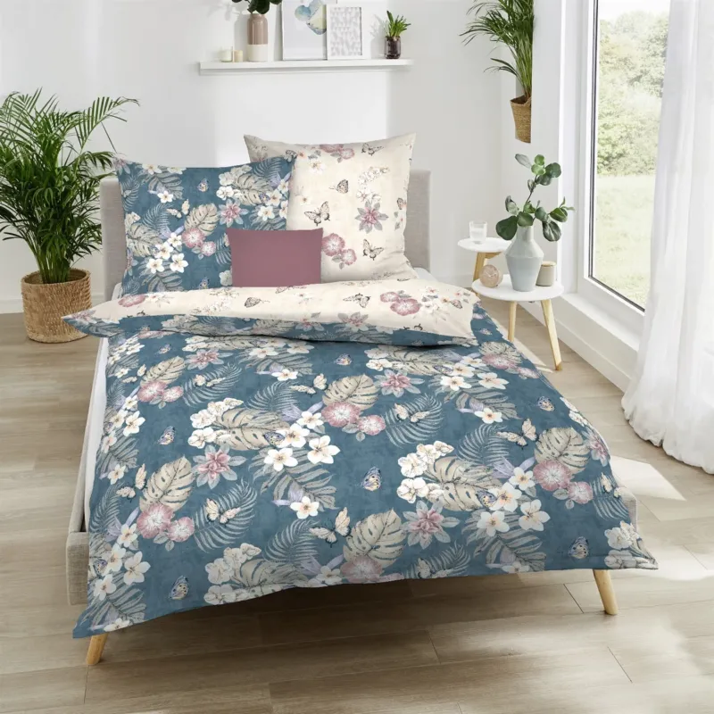 Bettwäsche Mako Satin Pina Colada Blau mit Blumenmuster 135 x 200 cm