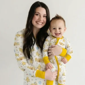 Mama & Mini Honey Bear Bamboo Convertible Zippy